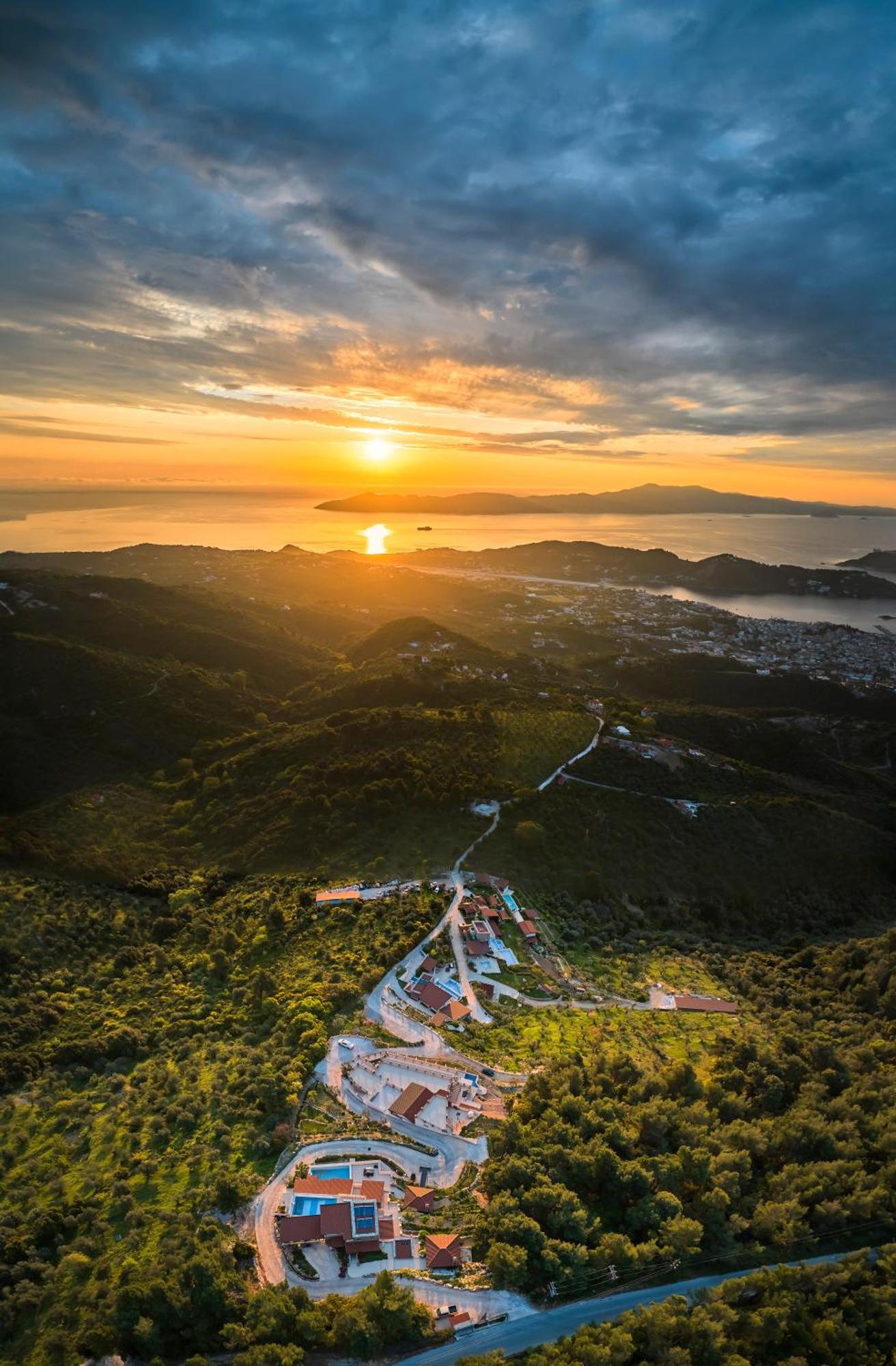 Sky Sea Resort Skiathos Ngoại thất bức ảnh
